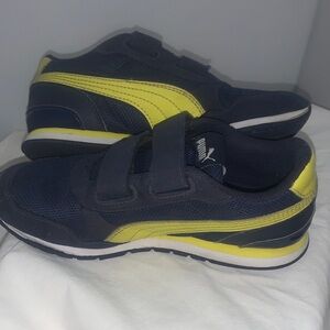 Puma Kids' Sneakers in Dark Blue and Bright Yellow